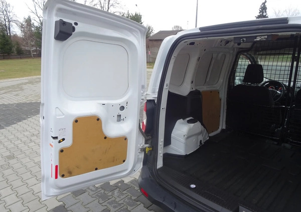 Ford Courier cena 27900 przebieg: 128000, rok produkcji 2016 z Gostynin małe 436